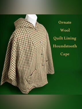 VTG Hooded Golden Quilt Lined Wool Check Cape Ornate Button One Size Heavyweight